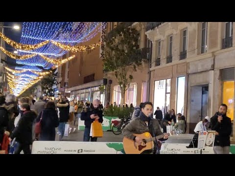 مغني الشوارع  وسط مدينة تولوز الفرنسية