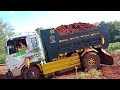 បូរិនលេងឡានដឹកដី , Borin playing with a truck , short video