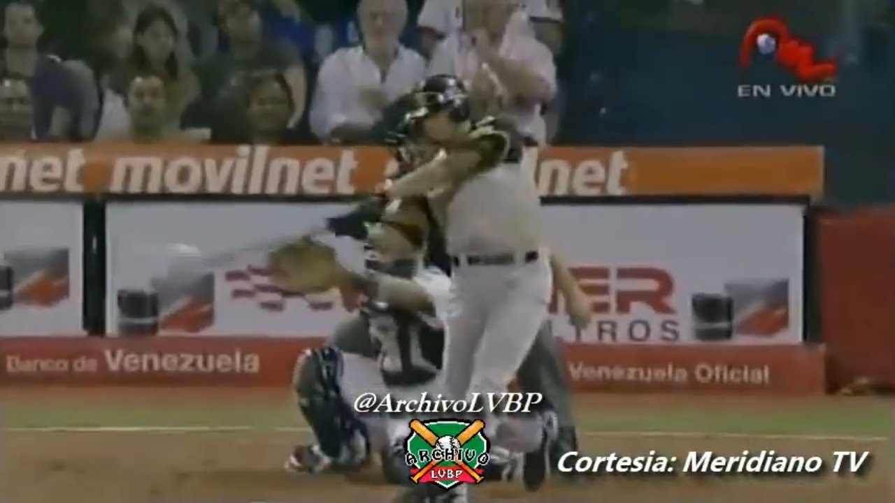 Jonron de MARIO LISSON - LVBP Temporada 2013-2014 Leones del Caracas vs Navegantes del Magallanes