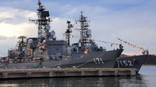 自衛艦旗(満艦飾)降ろし方　2017.2.11