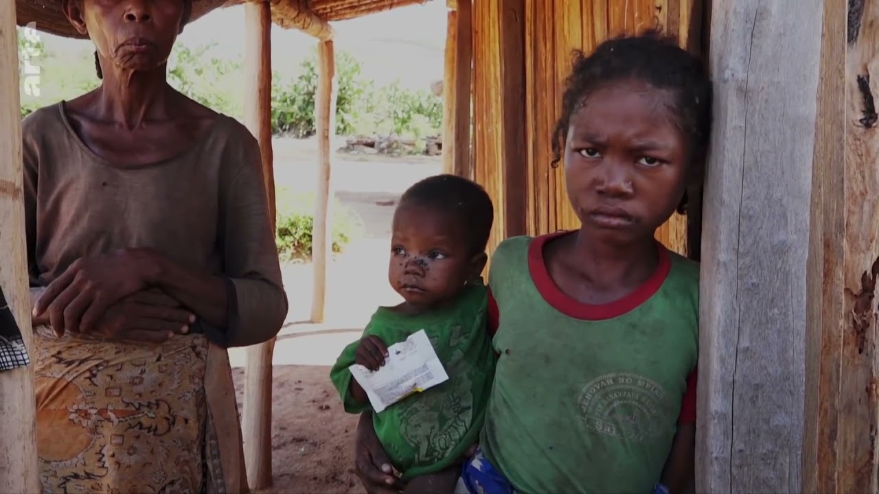 DENIS bio ( clip officiel by fidelys )