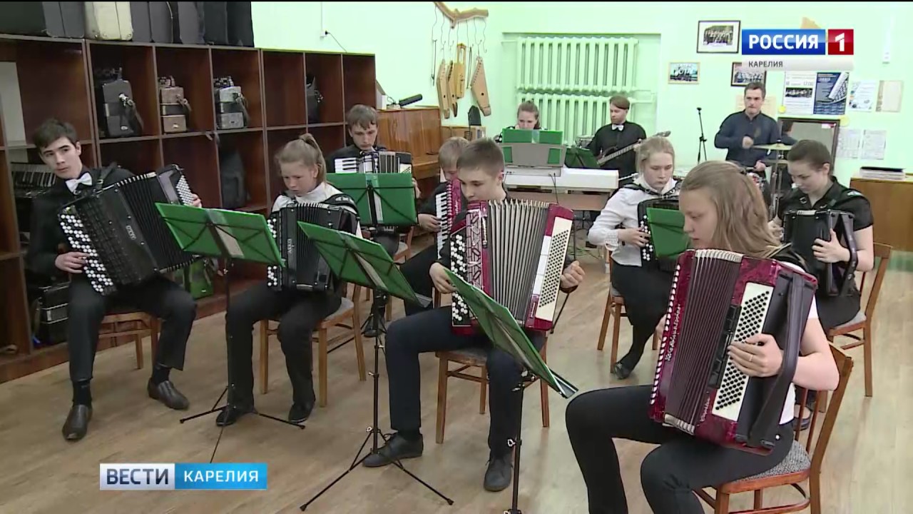 \"Поразить зрителя в самое сердце\" умеют баянисты Медвежьегорска - YouTube