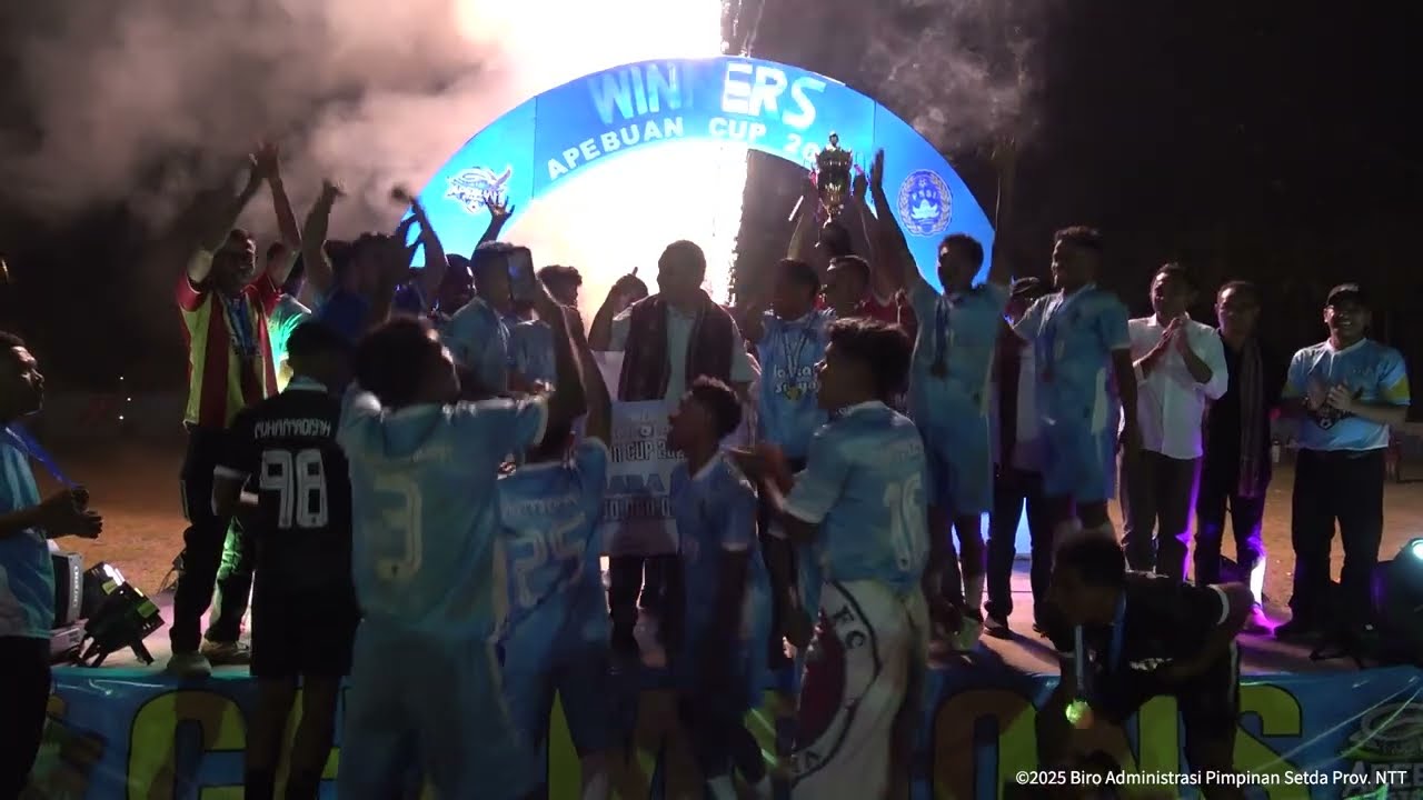 Gubernur NTT Resmikan Stadion Apebuan Adonara Kab. Flores Timur