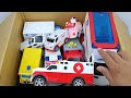 ミニカー13台と赤い救急車！坂で遊ぼう！13 minicars & Red Ambulance! Play on the Slope #178