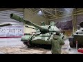 Установка танка Т-10М на свое место в экспозиции Музея отечественной военной истории в Падиково