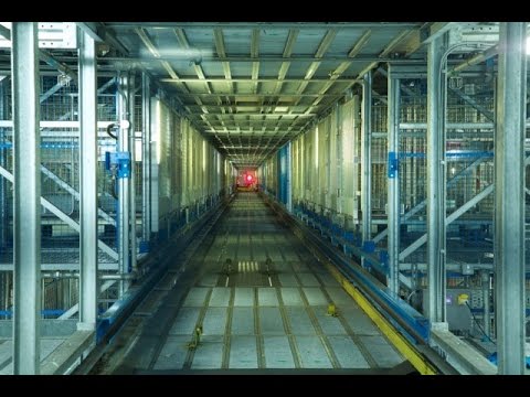 The Holiday Rush - Fly-through our giant automated warehouse