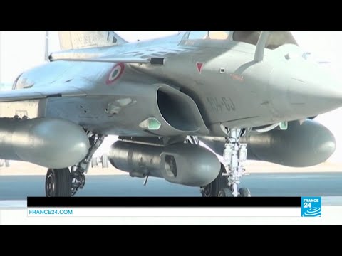 Syria: French president Hollande says airstrikes against IS group 'necessary"