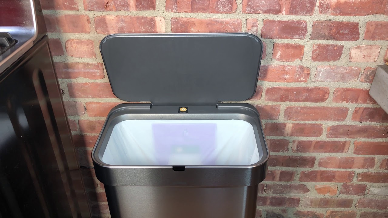 Simplehuman Sensor Can with Voice Control Review - YouTube