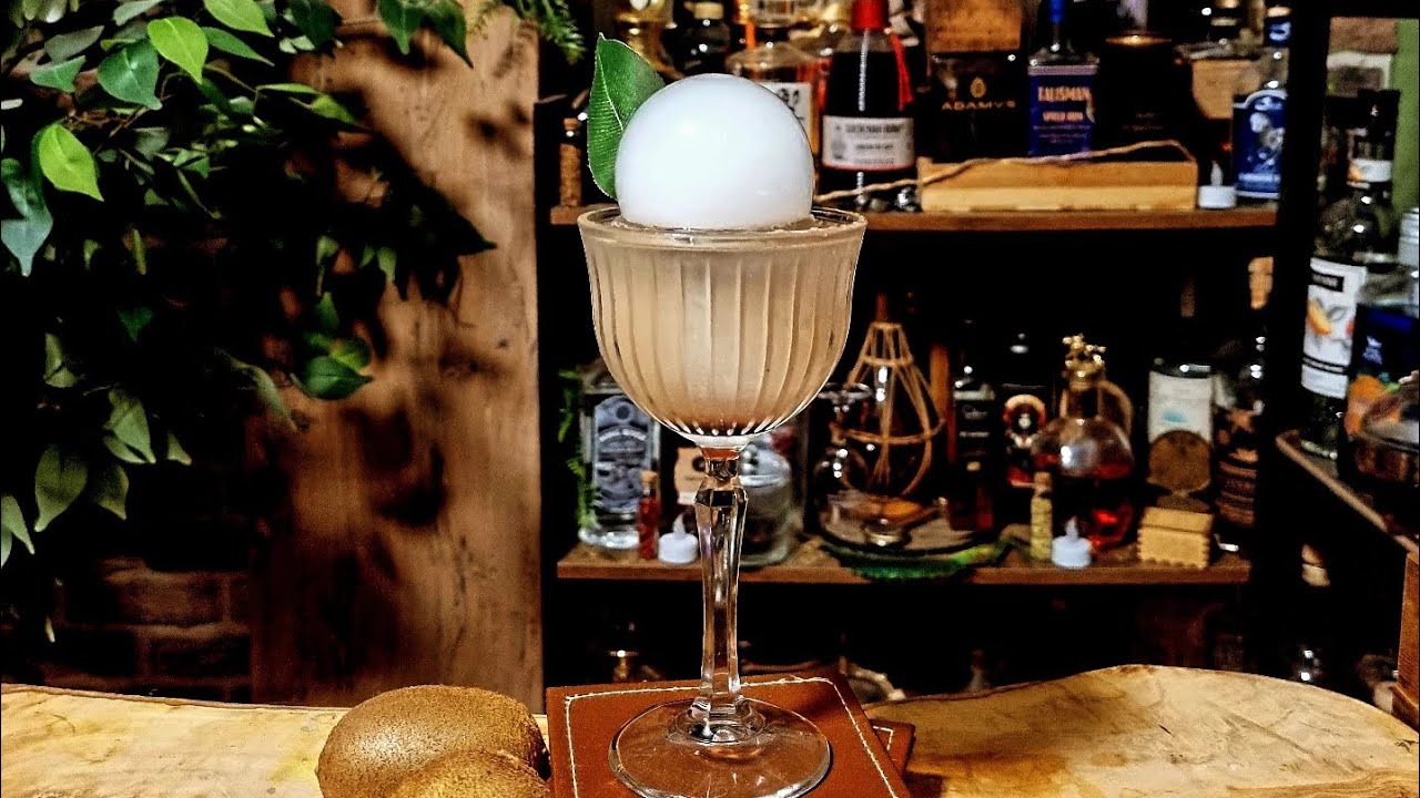 Un cocktail aux agrumes, pomme et kiwi? Les essais de Mixostory #68 - Le Tsarine