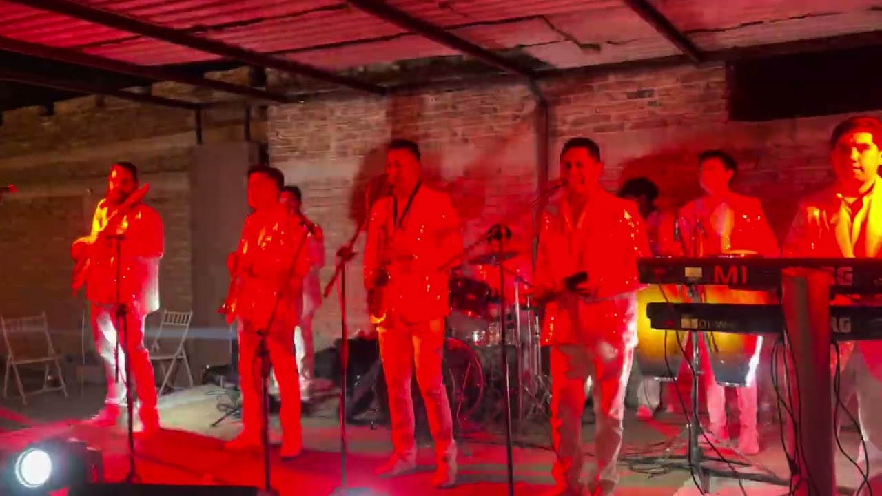 Mete y saca / Grupo La Orkesta en vivo ⚡️✨