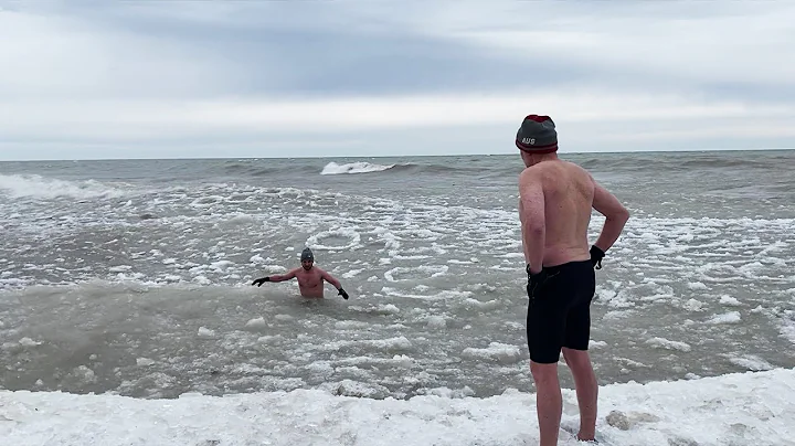 Guy Swimming in Frozen Lake for a Good Cause || WooGlobe