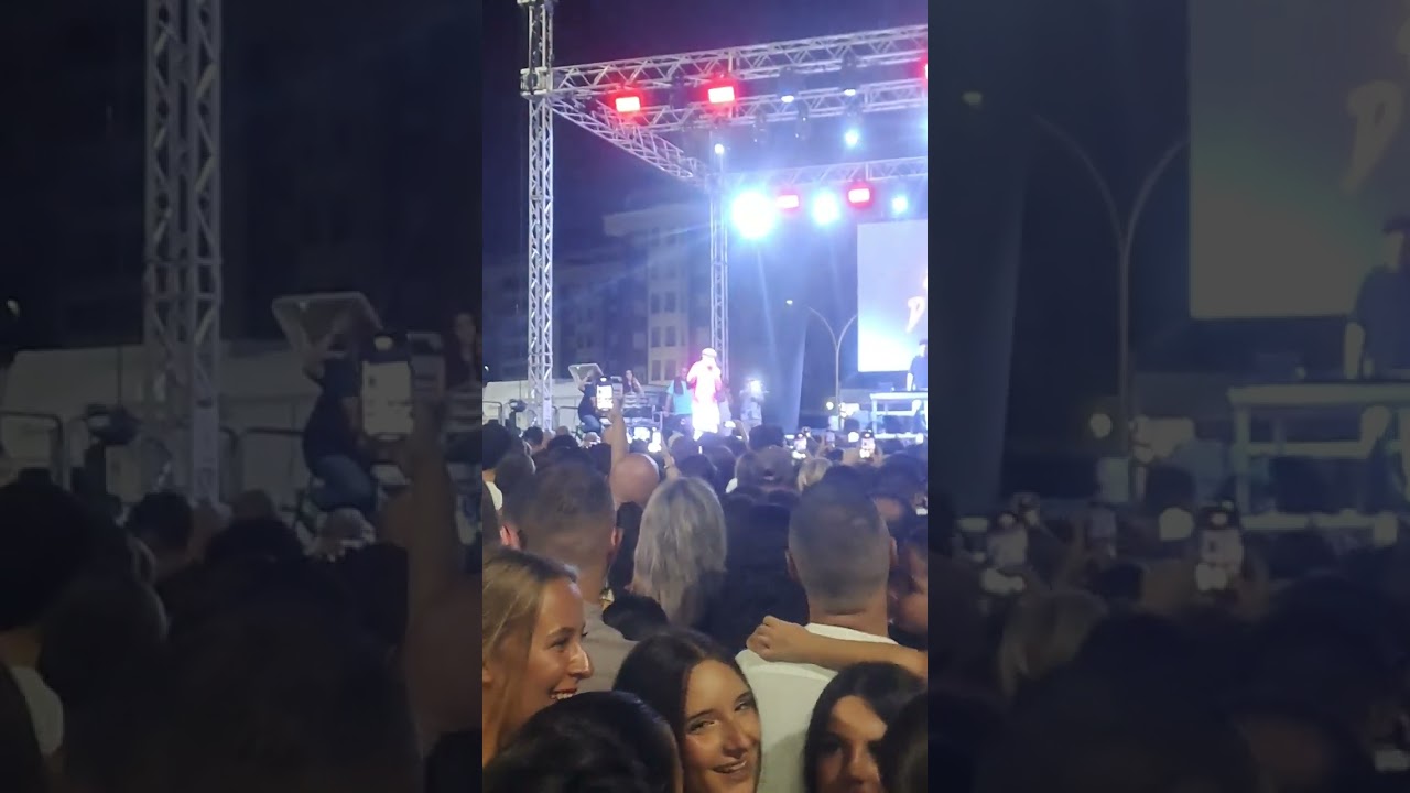 FRED DE PALMA vs 3 FAN-- SASSARI