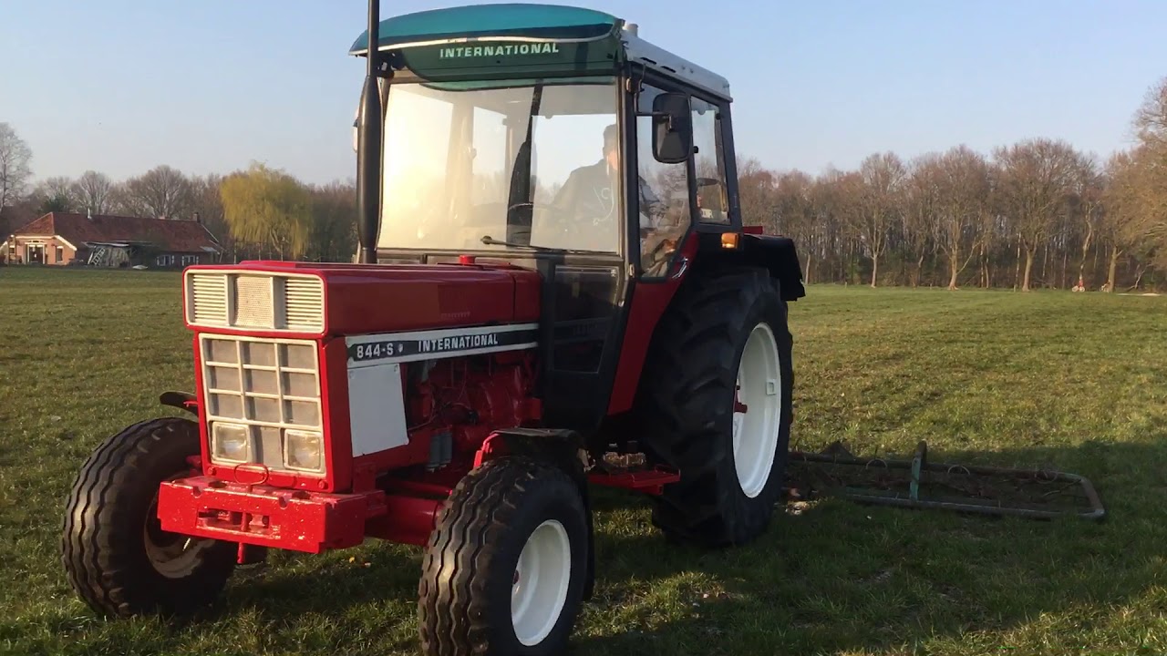 Weideslepen met international-844S