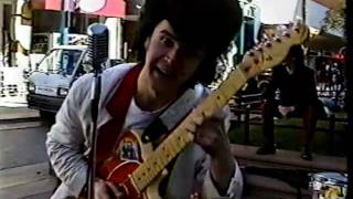 Telephone Call From Istanbul - Early Red Elvises cover of Tom Waits Resimi