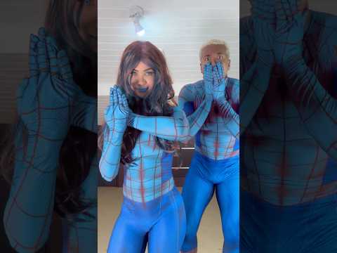 Foi tanta mágica que a roupa mudou até de cor 🪄🕷️✨ ​⁠@ApolloSant ​⁠ #viral #entretenimento #trend