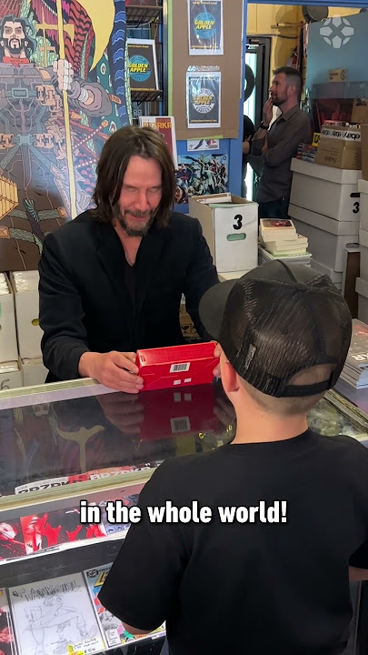 Keanu meets a kid superfan #keanureeves #brzrkr #johnwick #thematrix #comics #shorts
