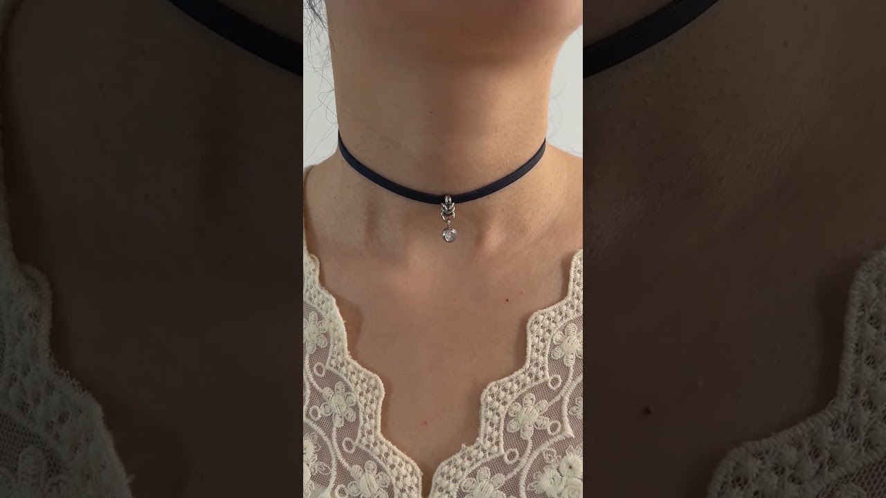 Locking Submissive Collar Necklace – Real Leather | ThinkAndKink 