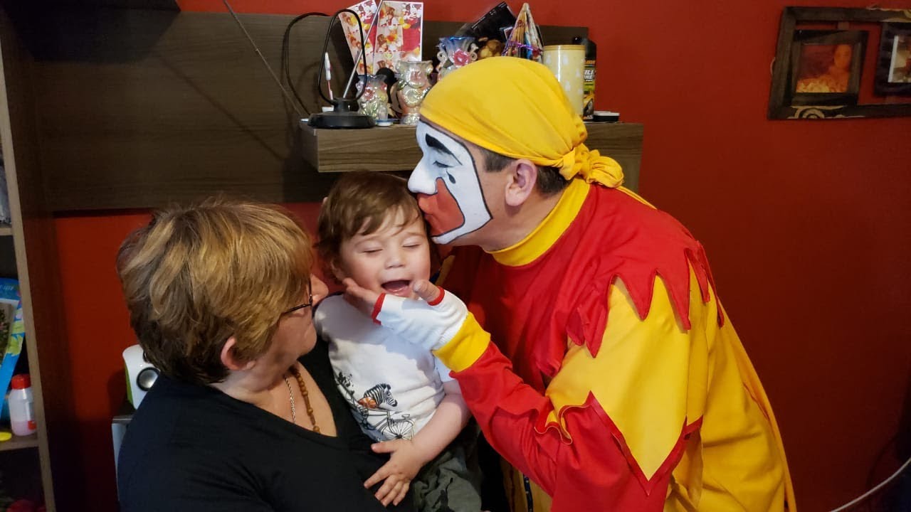 EMOTIVO: Piñón Fijo sorprendió a Lauti antes de viajar a Estados Unidos