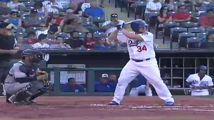 Dodgers' Bawcom hits RBI triple