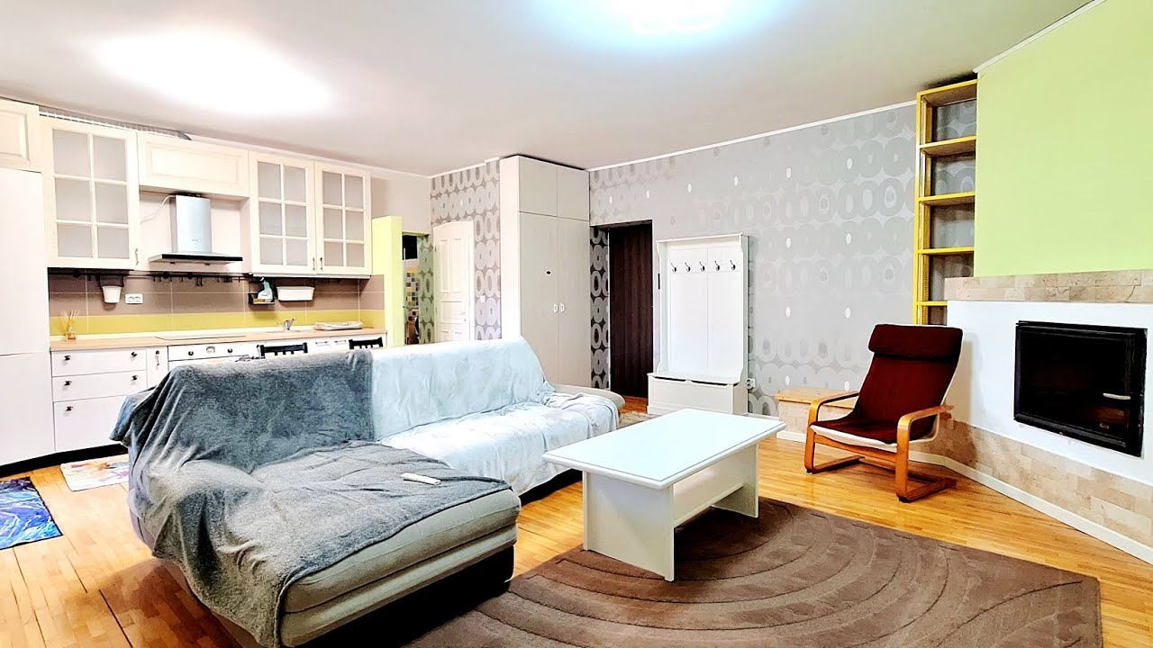 Oferim spre inchiriere  apartament modern,cu 3 camere,spatios,terasa, parcare,Zona Spitalul Judetean