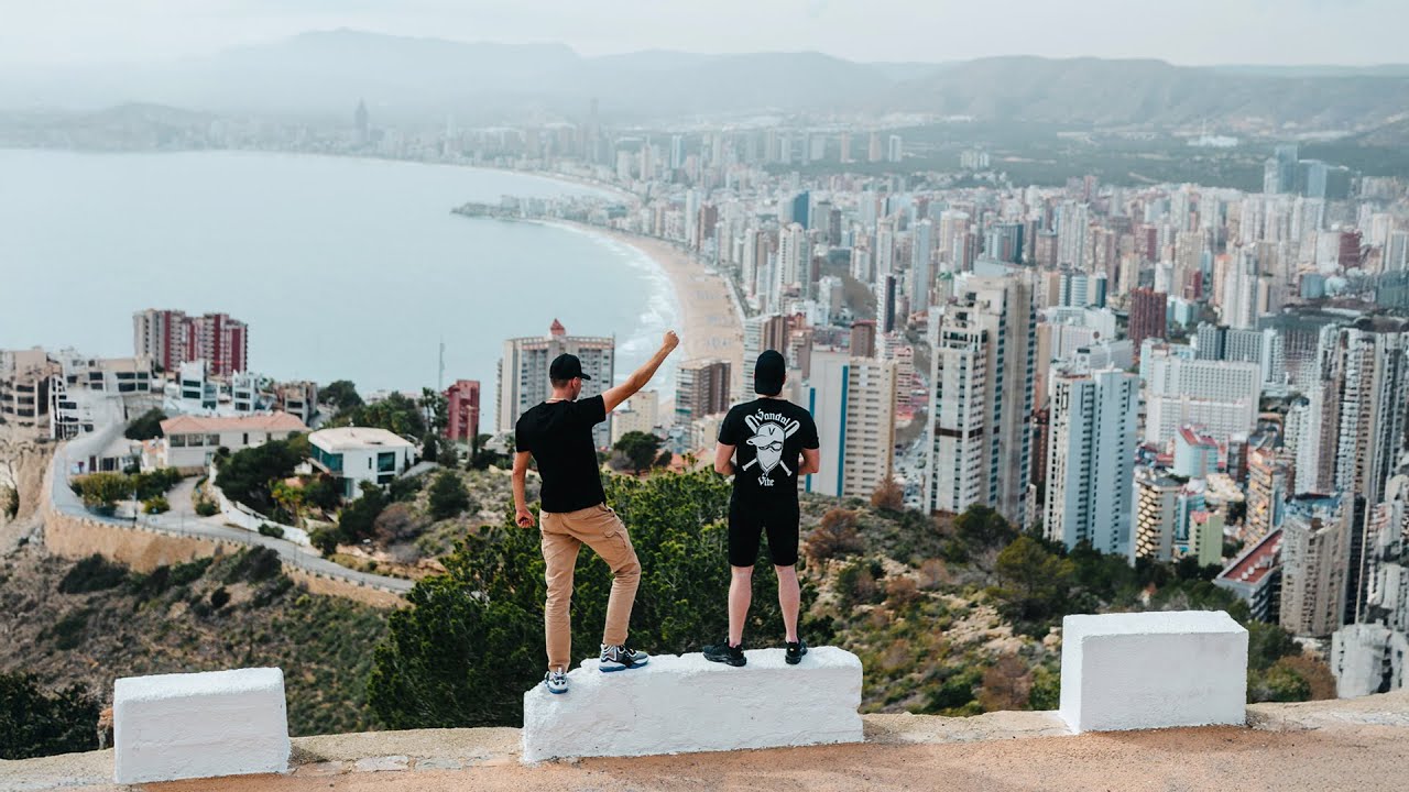 Watch Vin Vinci x Epis - Atras (prod. Phono CoZaBit) on YouTube Watch Vin Vinci x Epis - Atras (prod. Phono CoZaBit) on YouTube