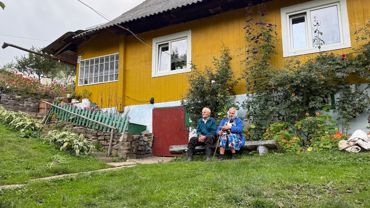 Heartwarming Carpathian Village Life | Grandma & Grandpa’s Daily Mountain Routine ❤️