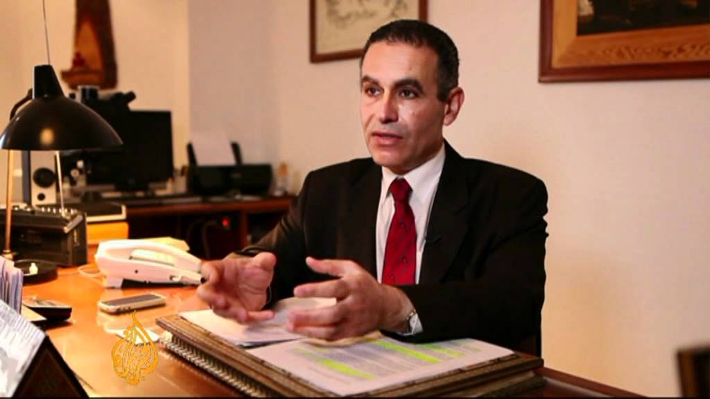 يسعى المحققون إلى استعادة ثروة بن علي