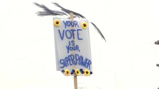 House Speaker Mike Johnson rallies for Begich behind closed doors