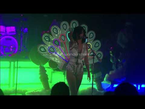 katy perry-ფარშევანგი გალიაში