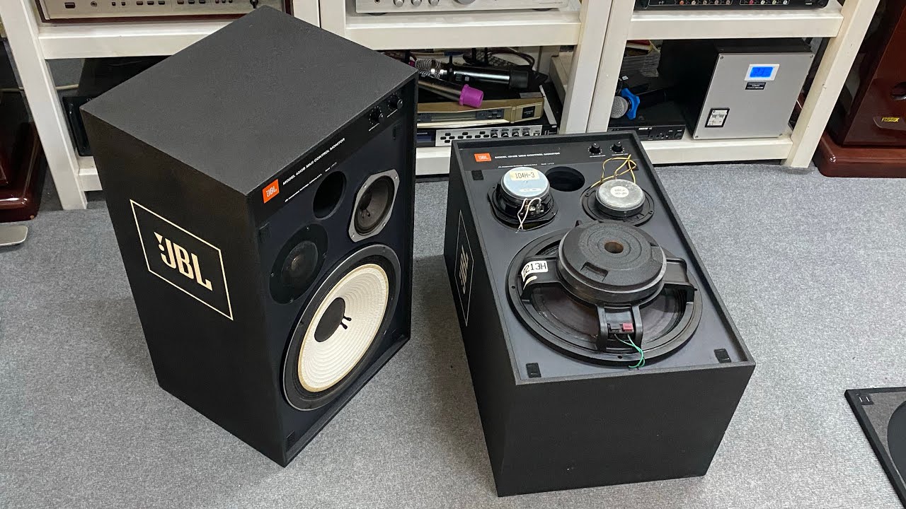 The JBL 4312b Mkii is a 30cm bass speaker model, excellent for