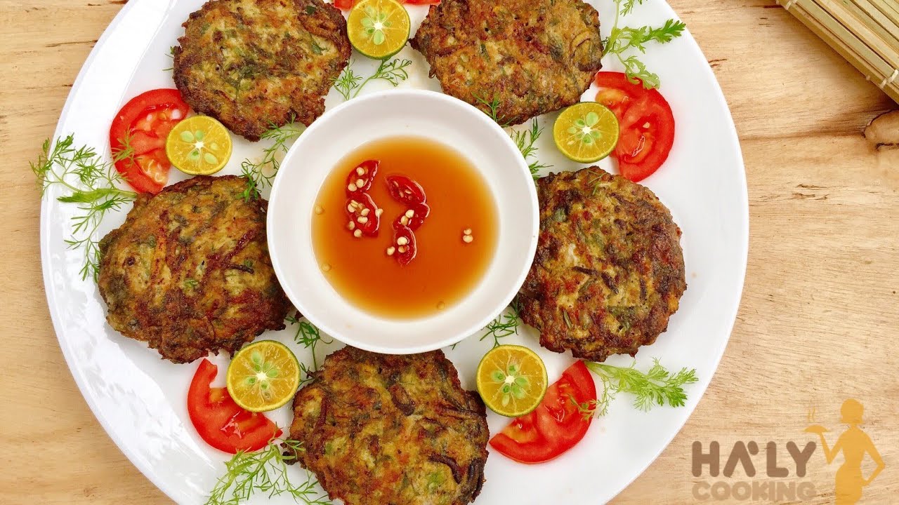 Cách làm Chả Rươi ngon chuẩn vị | How To Cook Sandworm Sausages | Hà Ly ...