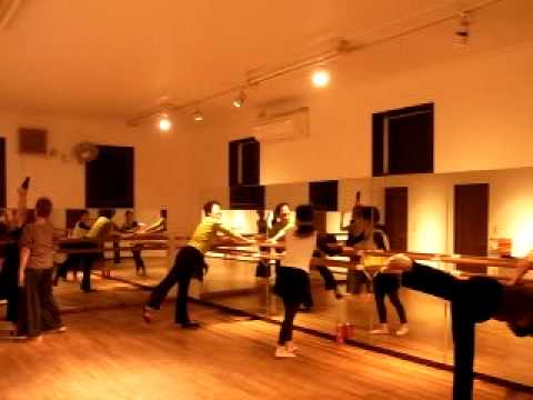 ストレッチ＆リズム（１） by J's dance studio