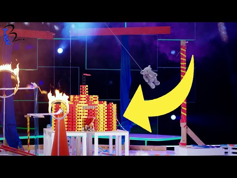 High Flying Domino Masters Act!
