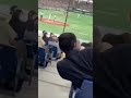 目の前に佐藤輝明選手のすっぽ抜けたバットが #shorts