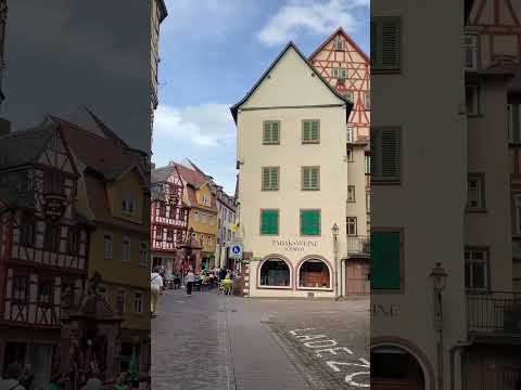 Engelsbrunnen Исторический памятник в центре Немецкого города Вертхайм в земле Баден-Вюртемберге