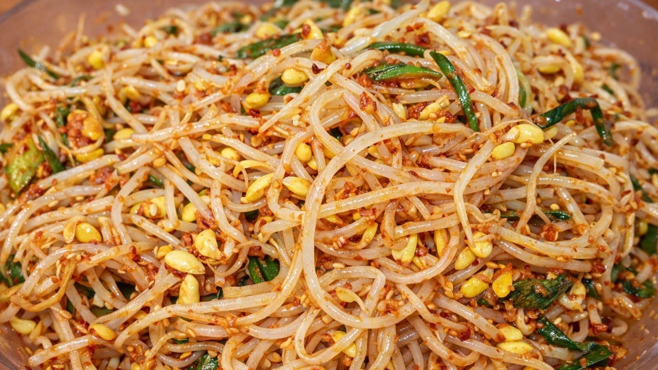 (Корейская кухня) Момент, когда салат из ростков фасоли превращается в воришку риса!