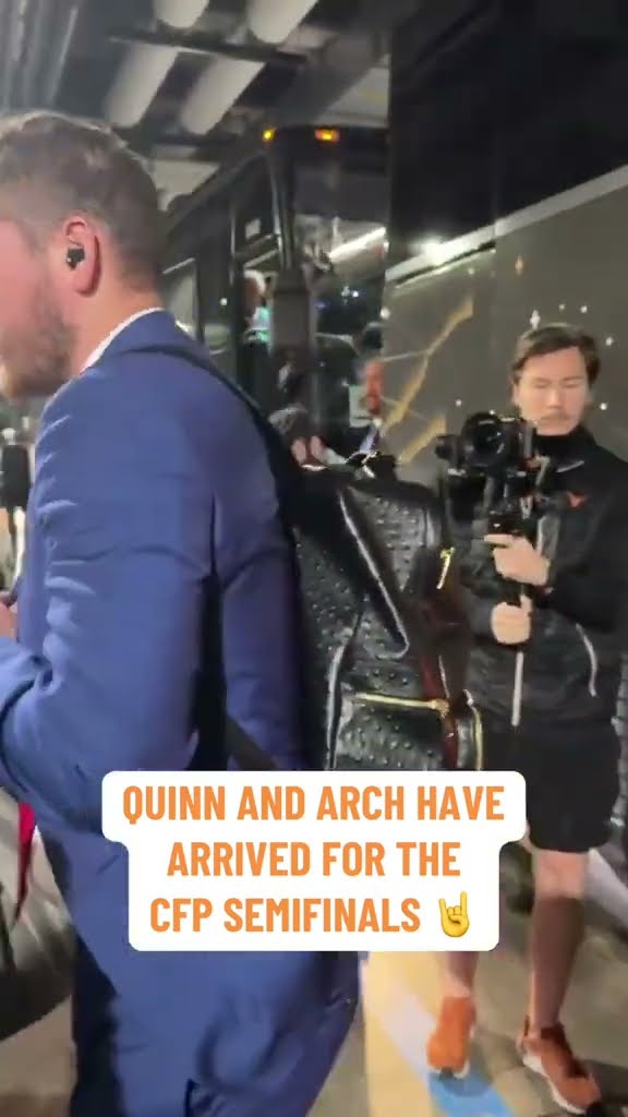 Ewers and Manning arriving for the CFP semifinals ?