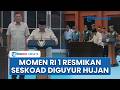 Momen Prabowo Diguyur Hujan saat Tanda Tangani Prasasti Peresmian Museum dan Perpustakaan Seskoad