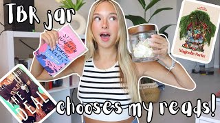 my TBR prompt jar chooses my reads for August!! (August TBR)