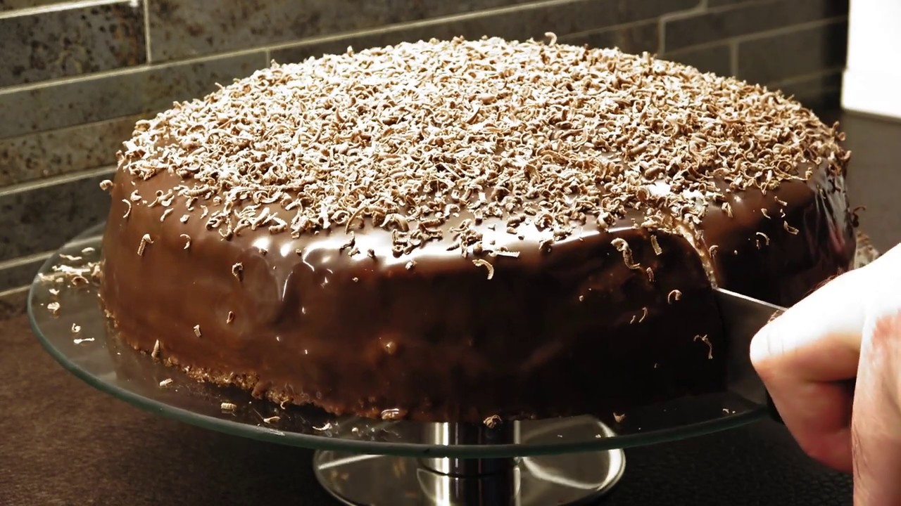 Moka Torte ose torte me kafe. Nje torte e bute dhe shume shume e mire