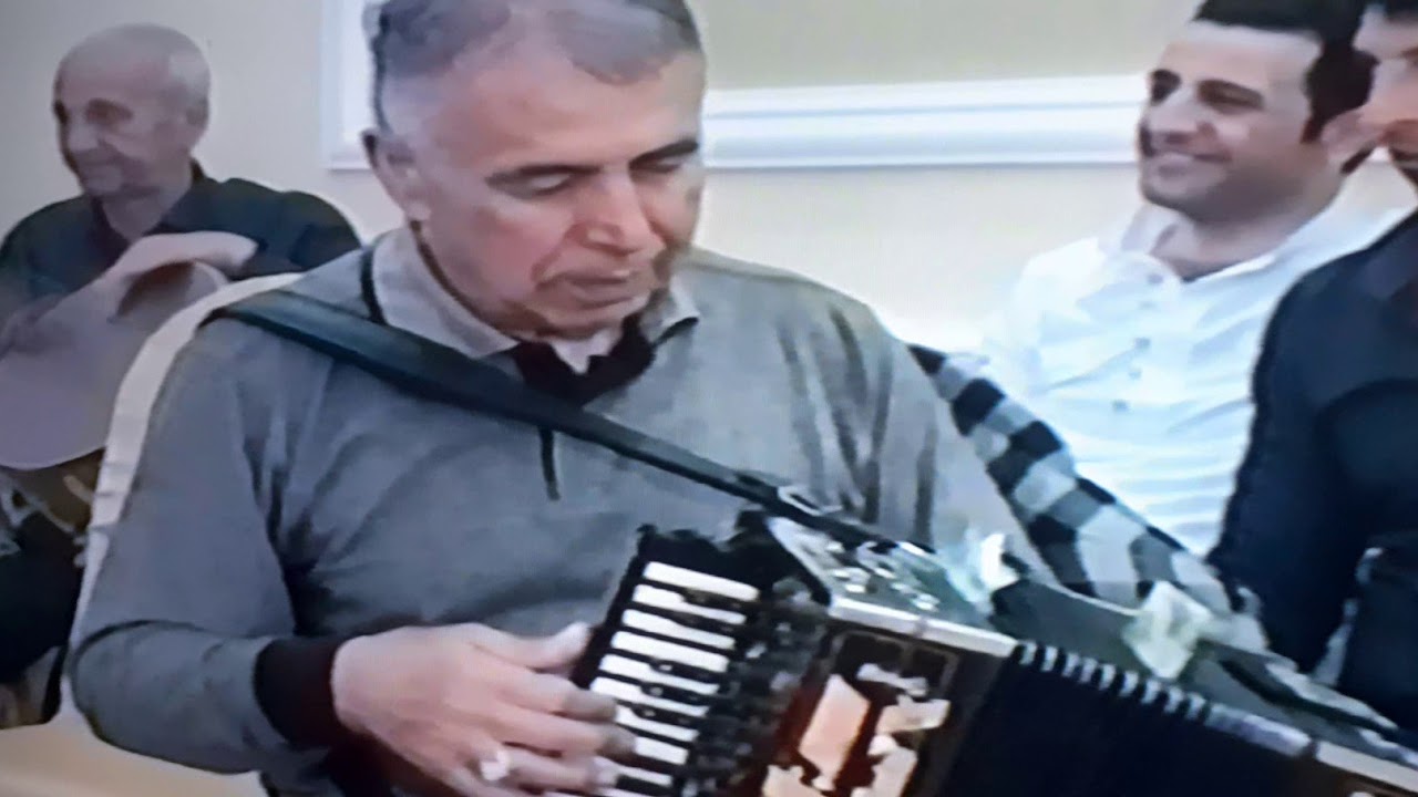 AFTANDİL İSRAFİLOV. ( XALQ  ARTİSTİ ). QARMON İFAÇISI AFTANDİL  AGA OGLUNUN TOYU.2014 CÜ İL.KÜRDƏMİR