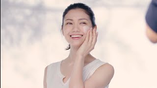 二階堂ふみ、ノースリーブで透明感溢れる美肌を披露！　ビオレUV 「光拡散UV」新CM公開