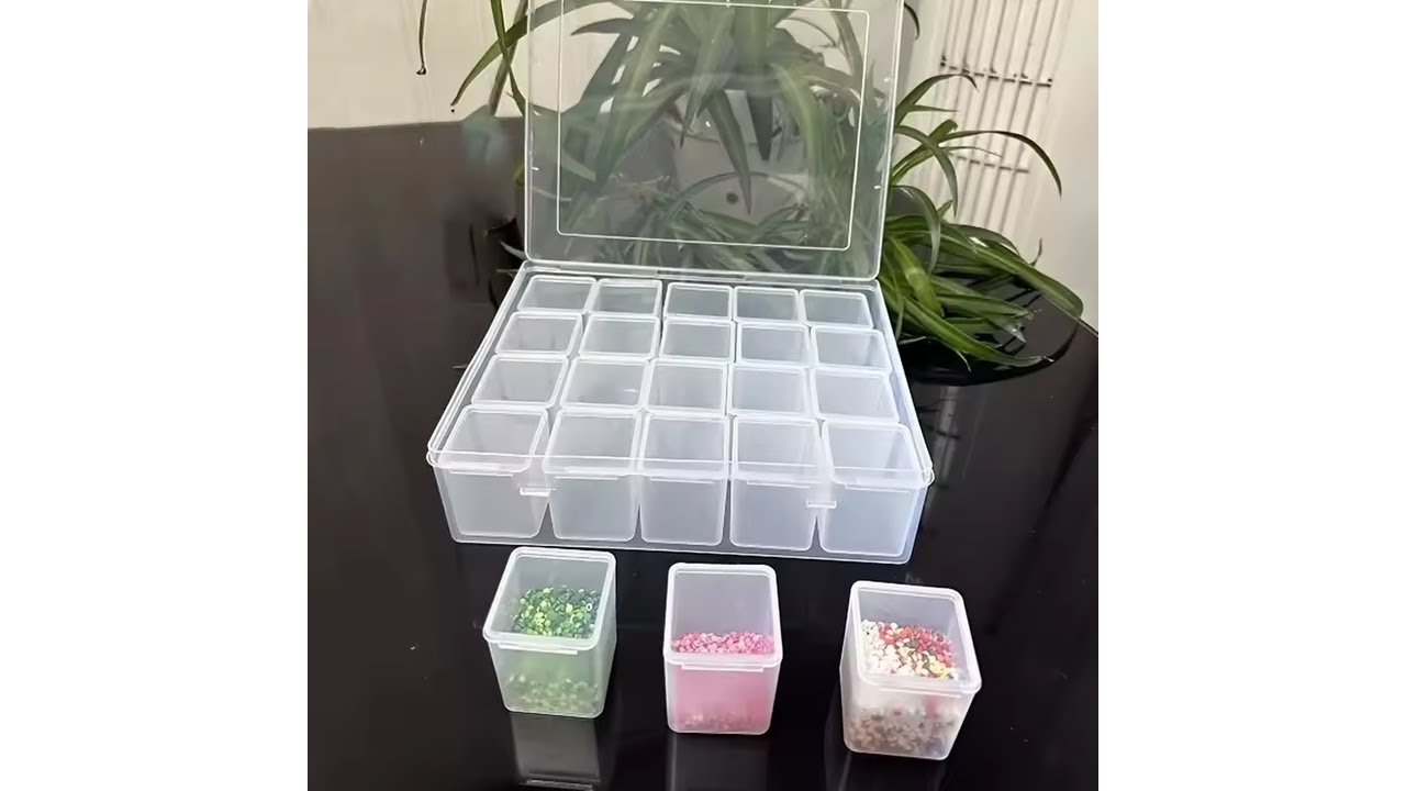 Adjustable plastic storage box for storing beads, jewelry, handicraft 
