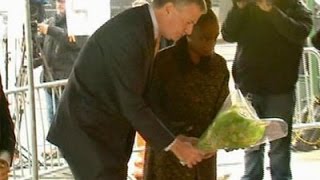 Raw: NY Mayor Visits Memorial for Officers