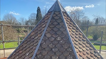 Code 5 Lead Hips With Combined Secret Gutter Detail To Tiled Turret Roof