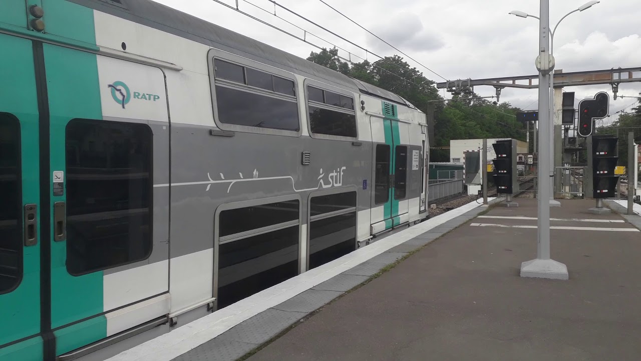 RER A Départ d'un UM de MI09 en direction de SaintGermain en Laye à JoinvillelePont. YouTube RER A Départ d'un UM de MI09 en direction de SaintGermain en Laye à JoinvillelePont. YouTube