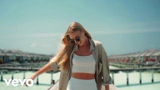 Download Lagu SENSSA - A new love (Official Music Video) MP3 Download Lagu SENSSA - A new love (Official Music Video) MP3