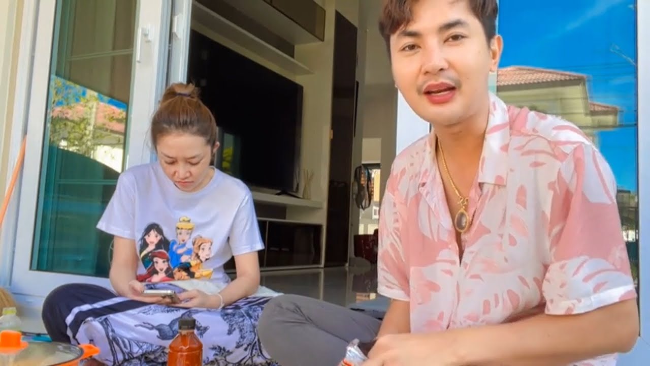 ปิกนิกแจ่วฮ้อนหน้าบ้านแอนอรดี...ลมเย็นดีมากๆ #บอยศิริชัย #แอนอรดี