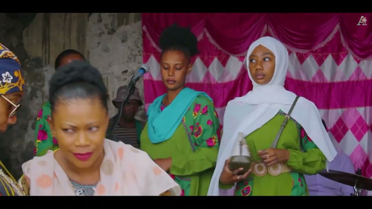 TOIRABE FEMME HADJIRA HASSANE ET BACAR AHAMADA MANDZA MBOUDE