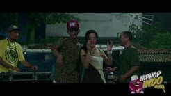 Young Lex ft Iwa k - Ini Gaya Gue - Hip hop Indonesia 2013  - Durasi: 3:23. 